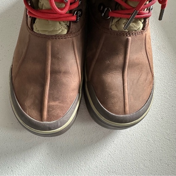 KEEN womens BELLETERRE ANKLE QUILTED WP Boots - Picture 8 of 12